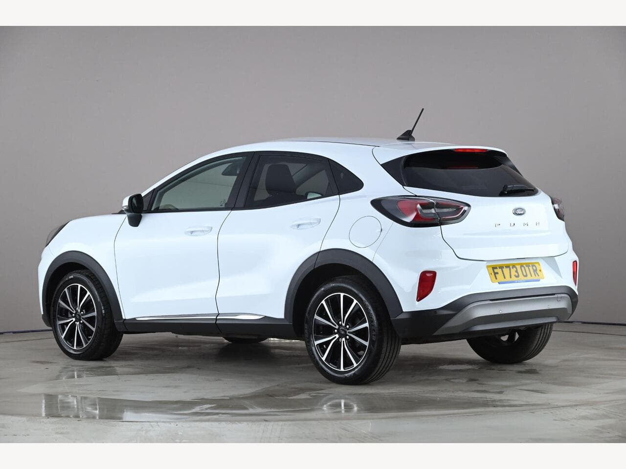 Ford Puma thumbnail Side Left