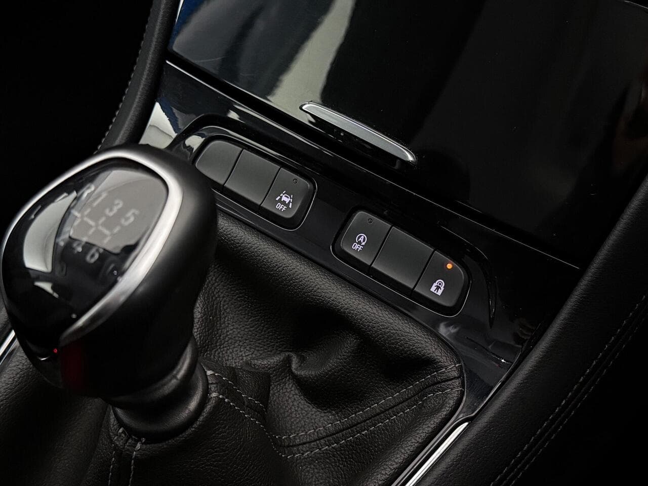 Vauxhall Grandland thumbnail Interior Front