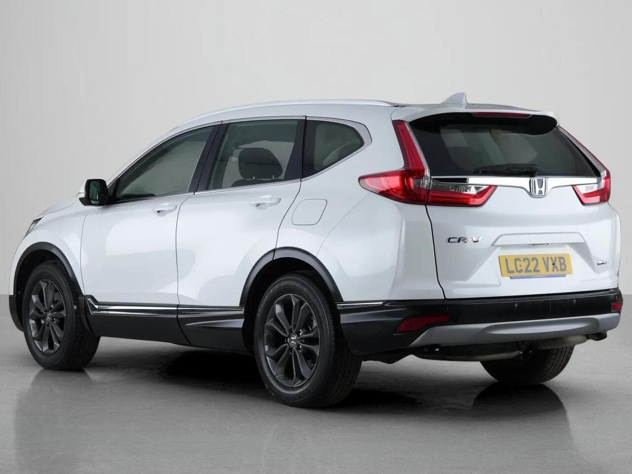 Honda CR-V thumbnail Rear Left