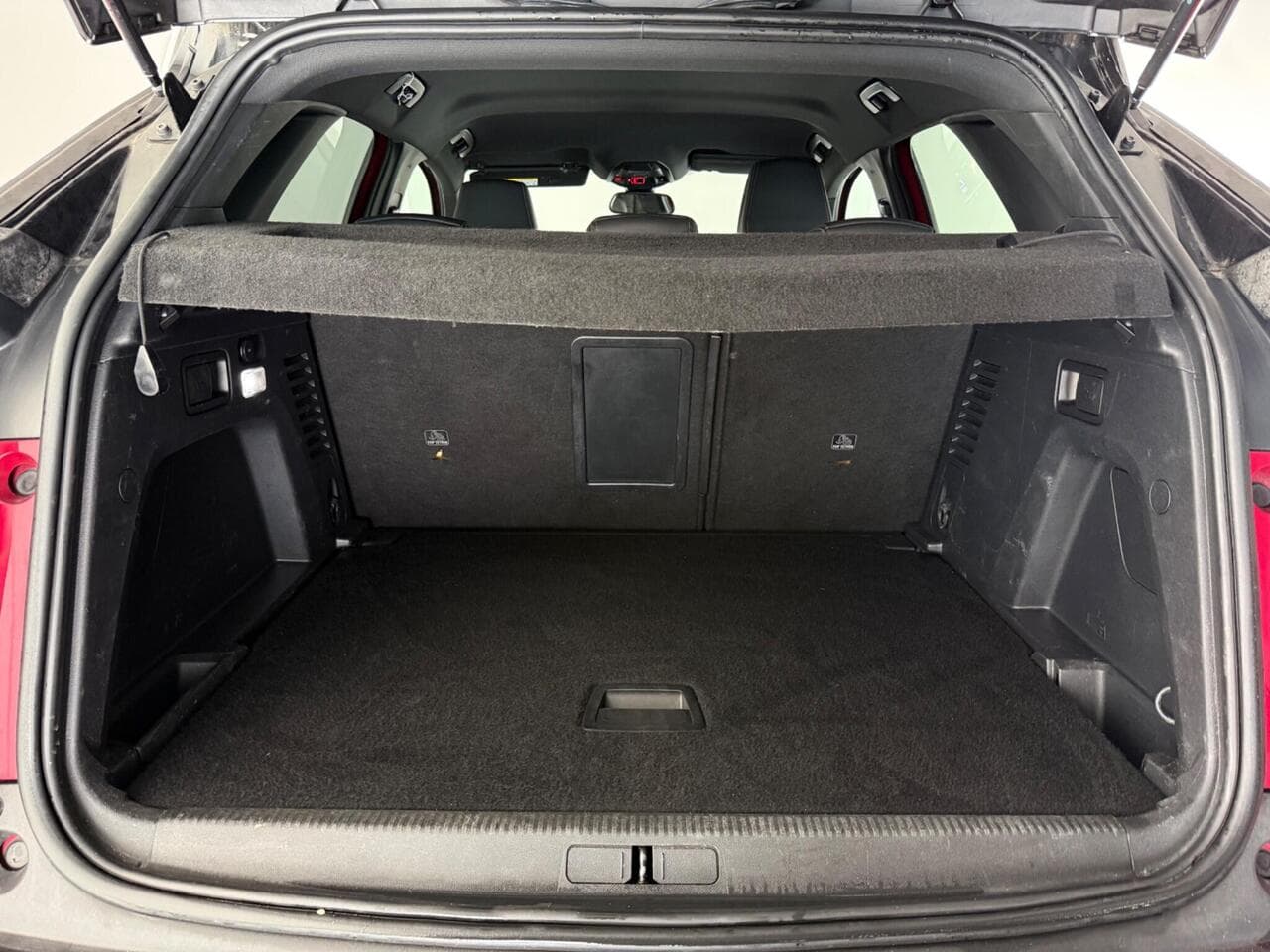 Peugeot 3008 thumbnail Boot