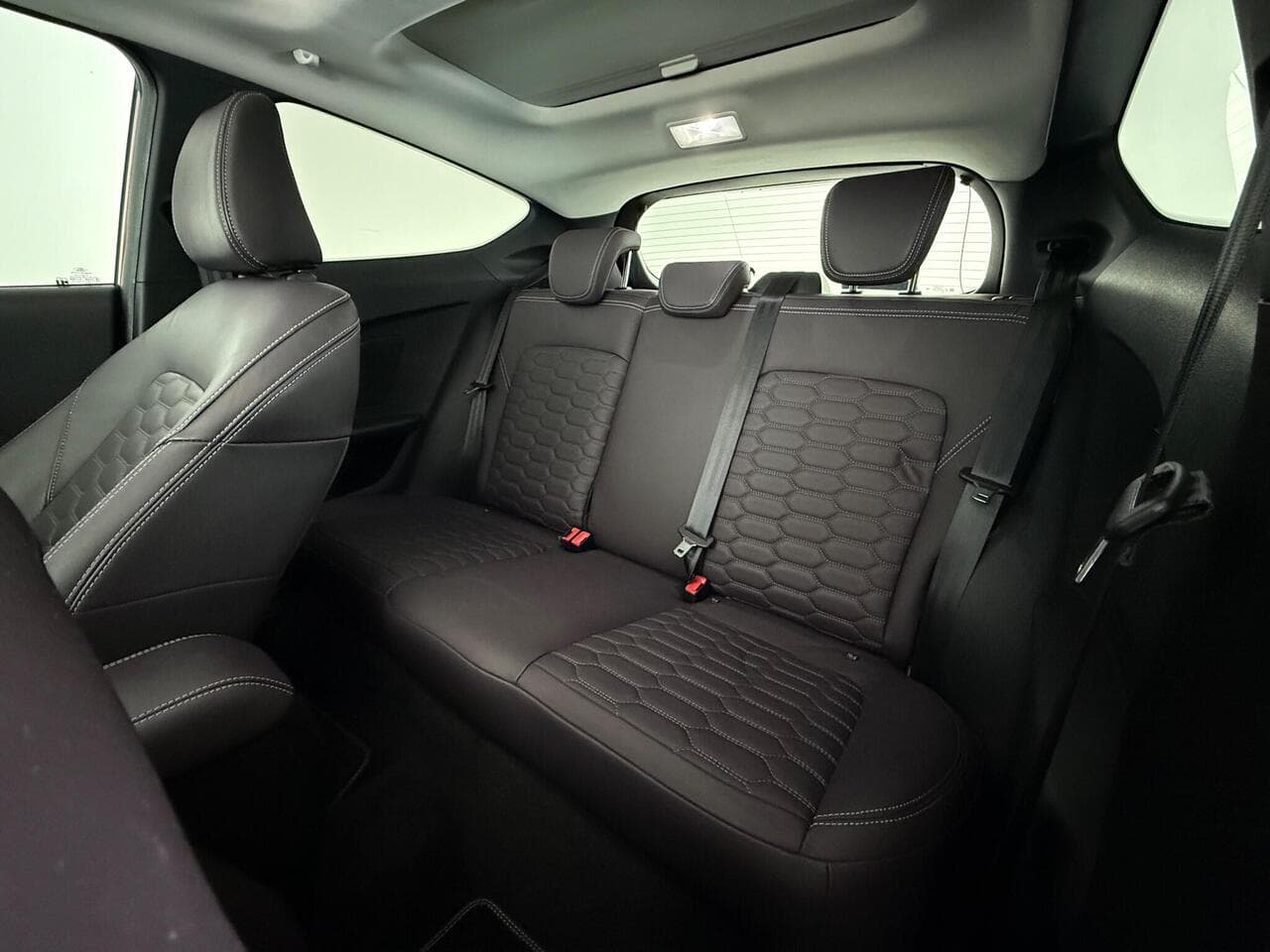 Ford Fiesta thumbnail Seats Rear