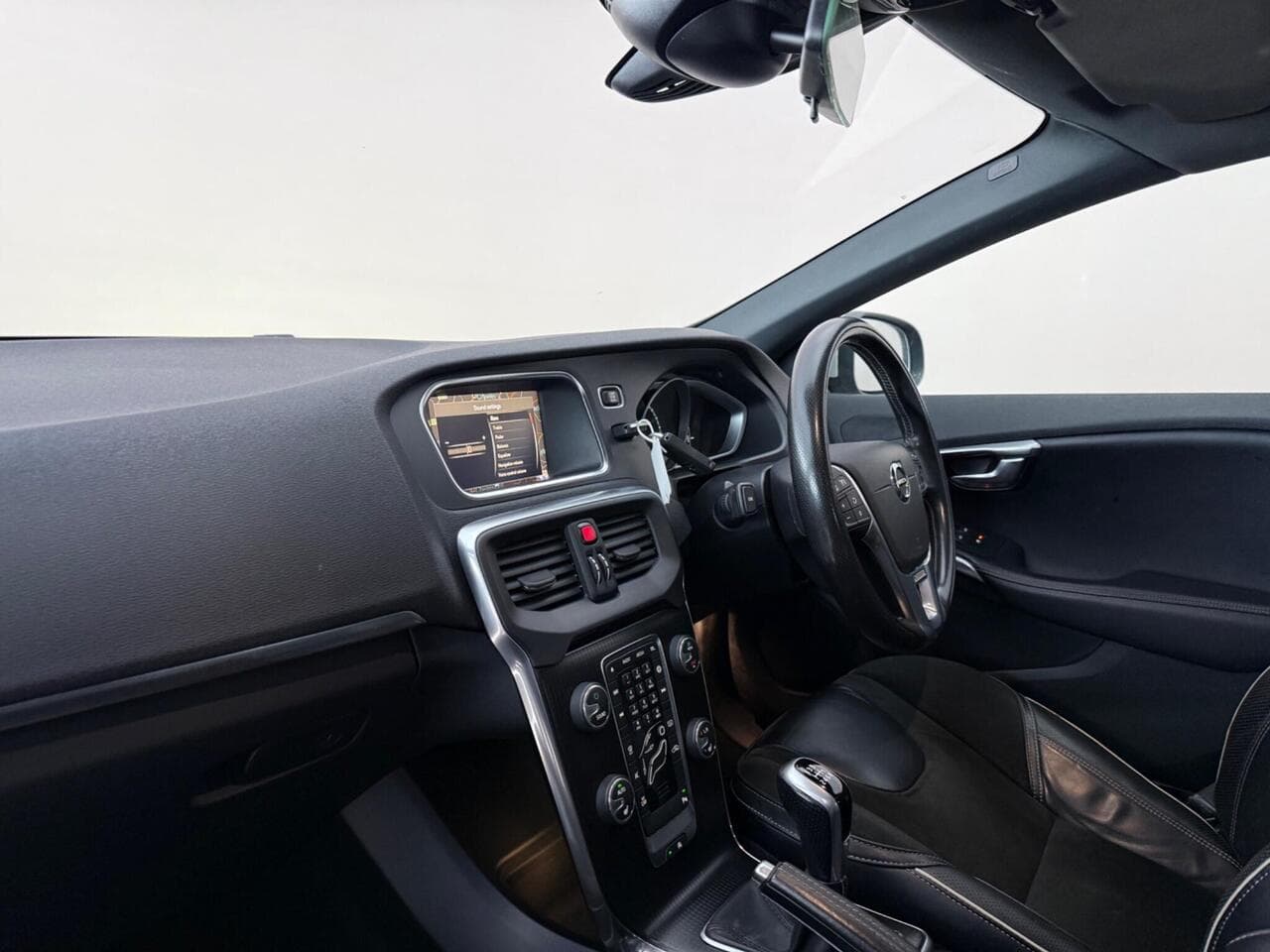 Volvo V40 thumbnail Interior Front