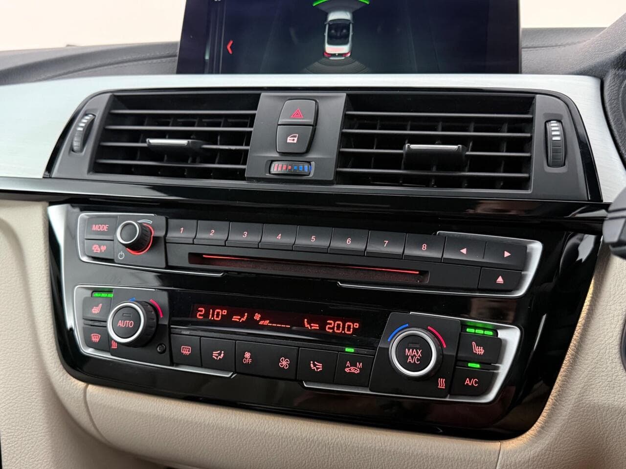 BMW 4 Series thumbnail Infotainment System
