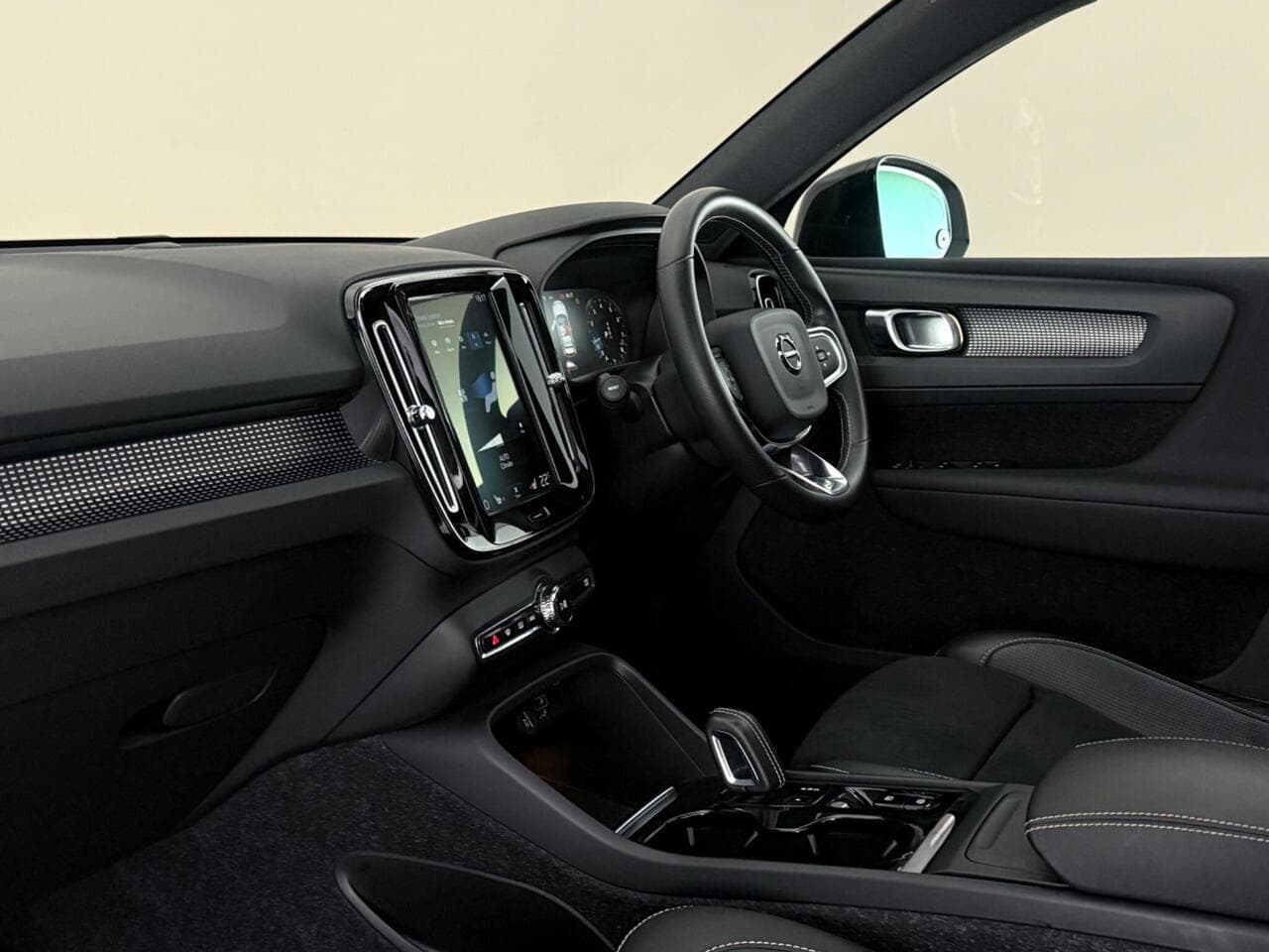 Volvo XC40 thumbnail Interior Front
