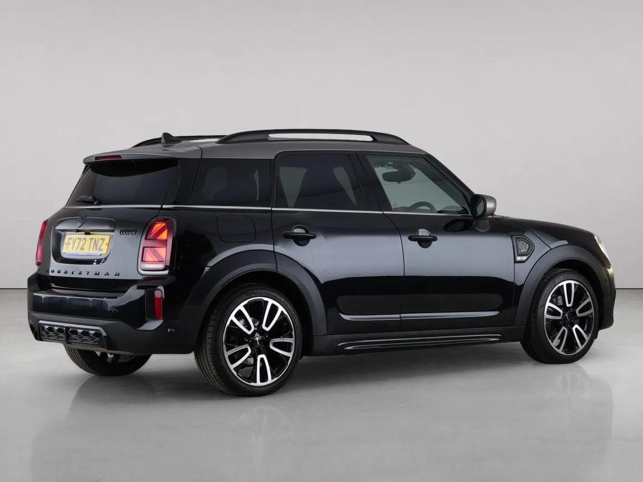 MINI Countryman thumbnail Rear Right