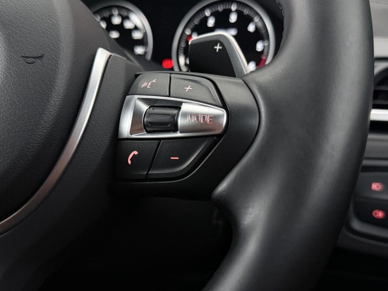 BMW X1 thumbnail Misc Controls