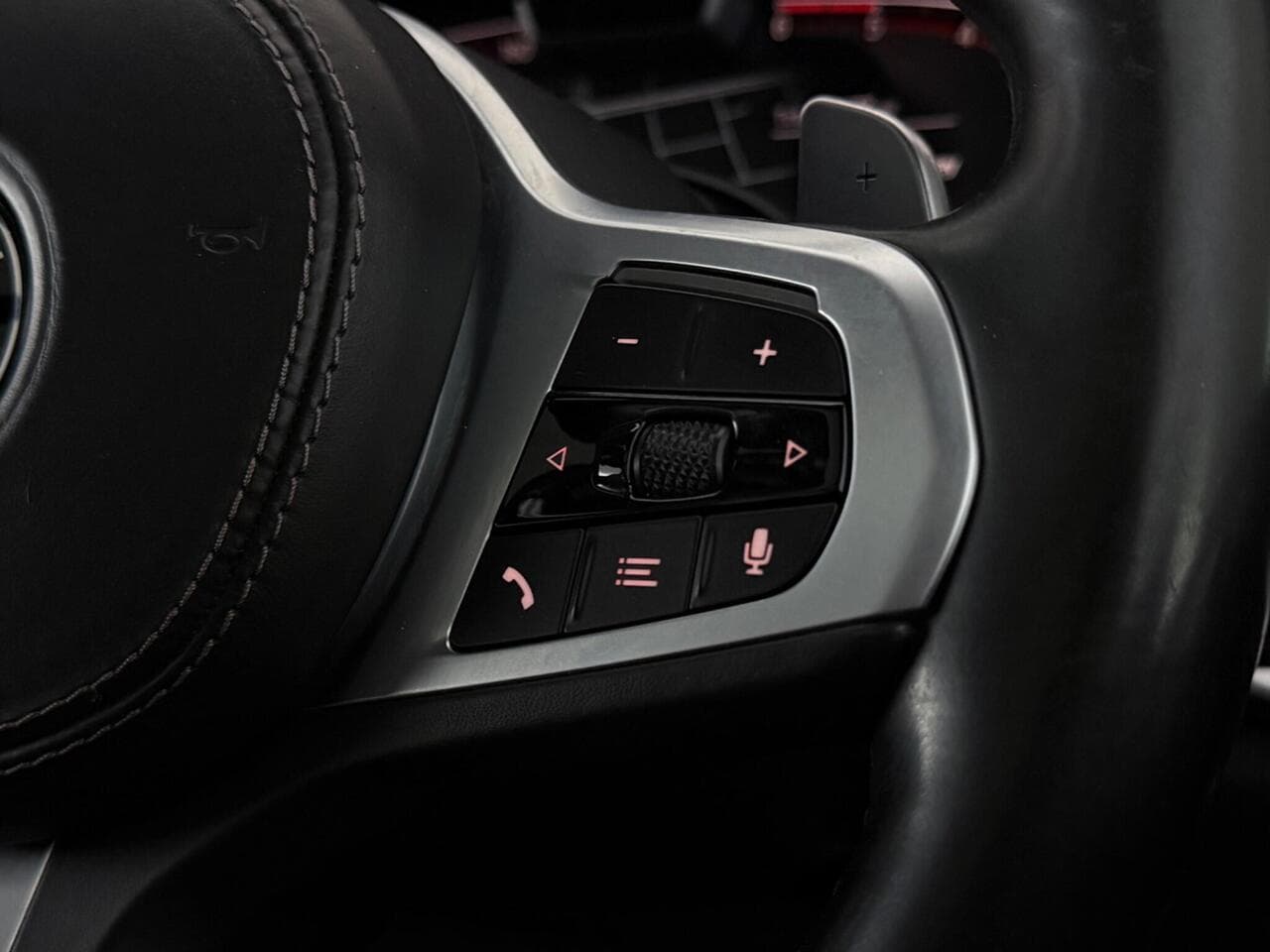 BMW X7 thumbnail Misc Controls