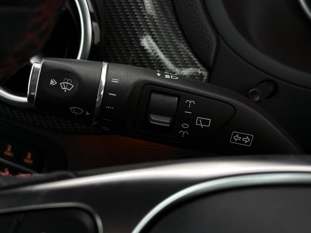 Mercedes-Benz B Class thumbnail Misc Controls