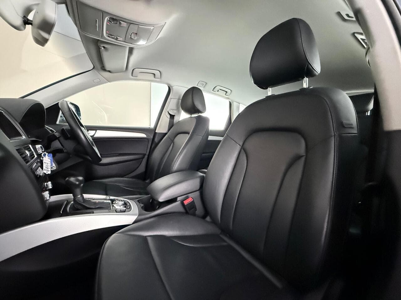 Audi Q5 thumbnail Seat Front Passenger