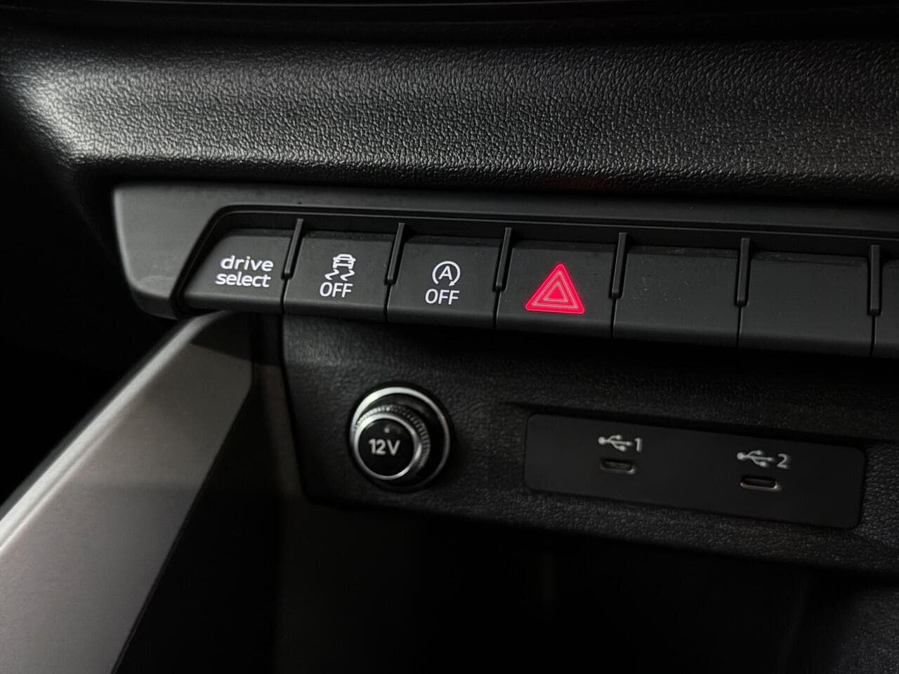 Audi A1 thumbnail Misc Controls