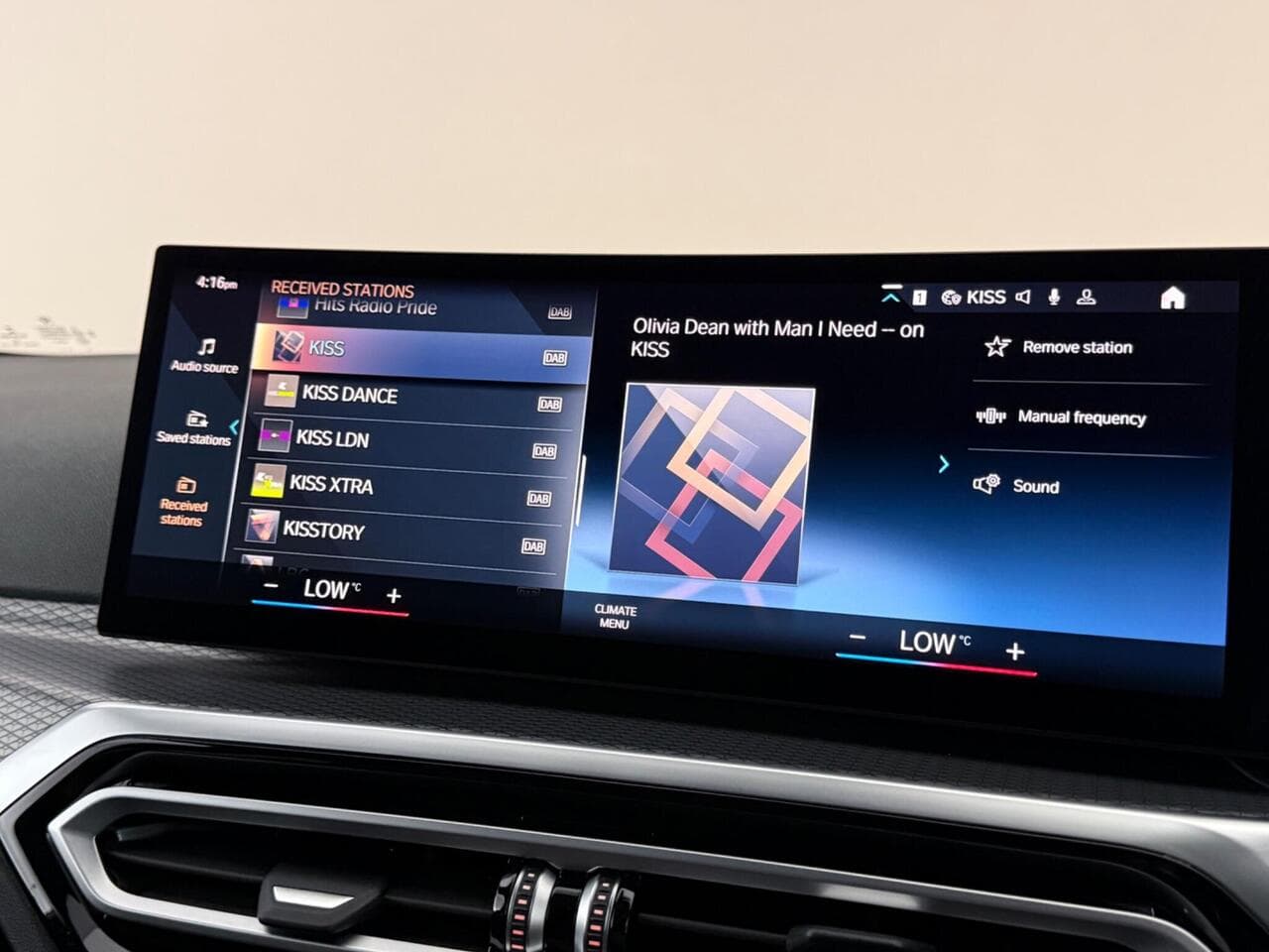 BMW 3 Series thumbnail Infotainment System
