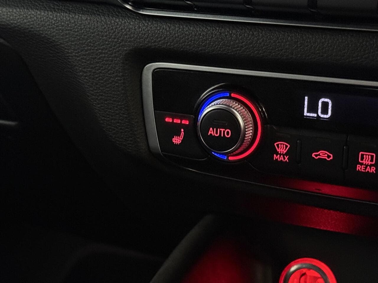 Audi RS3 thumbnail Misc Controls