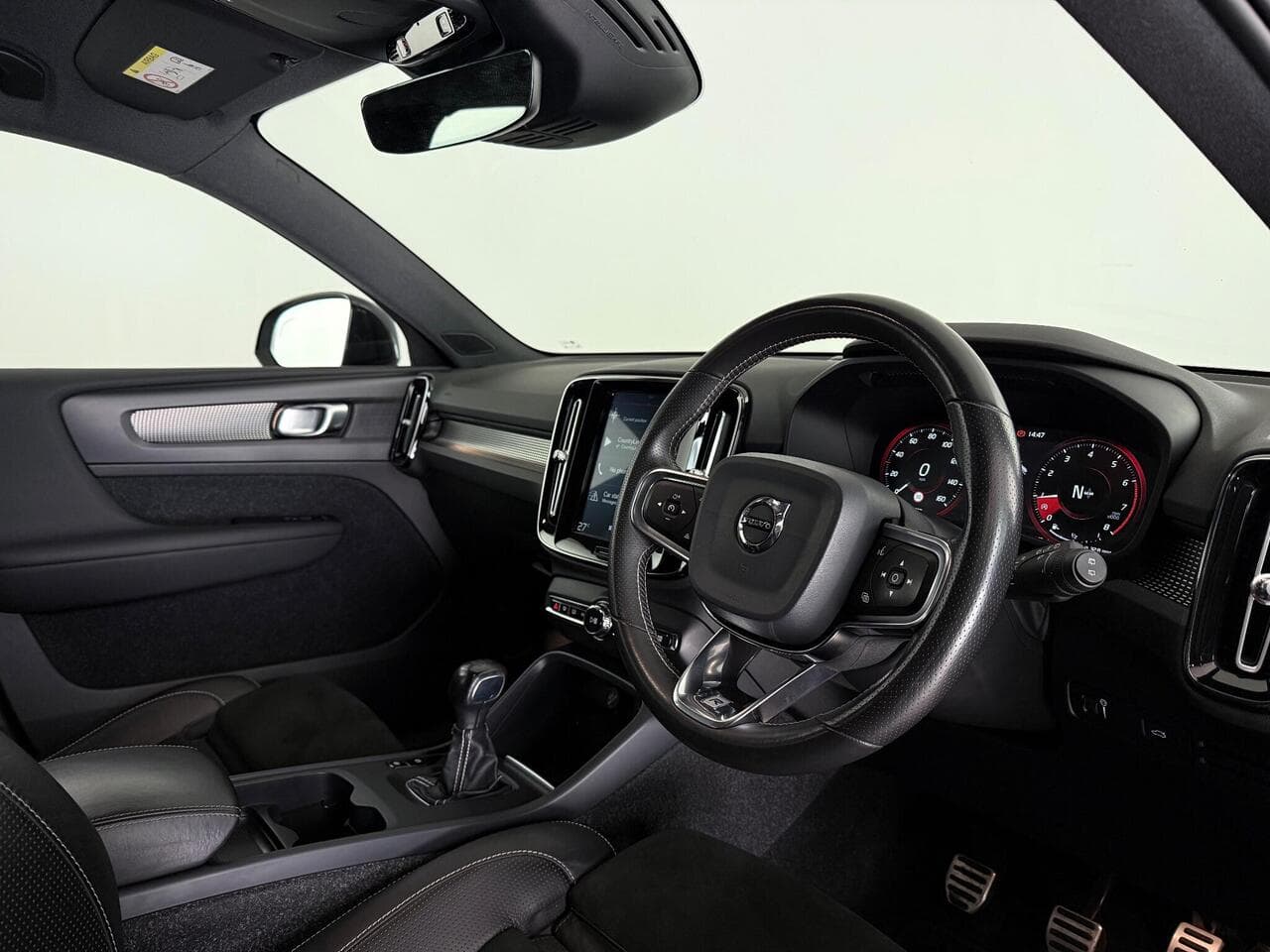 Volvo XC40 thumbnail Interior Front