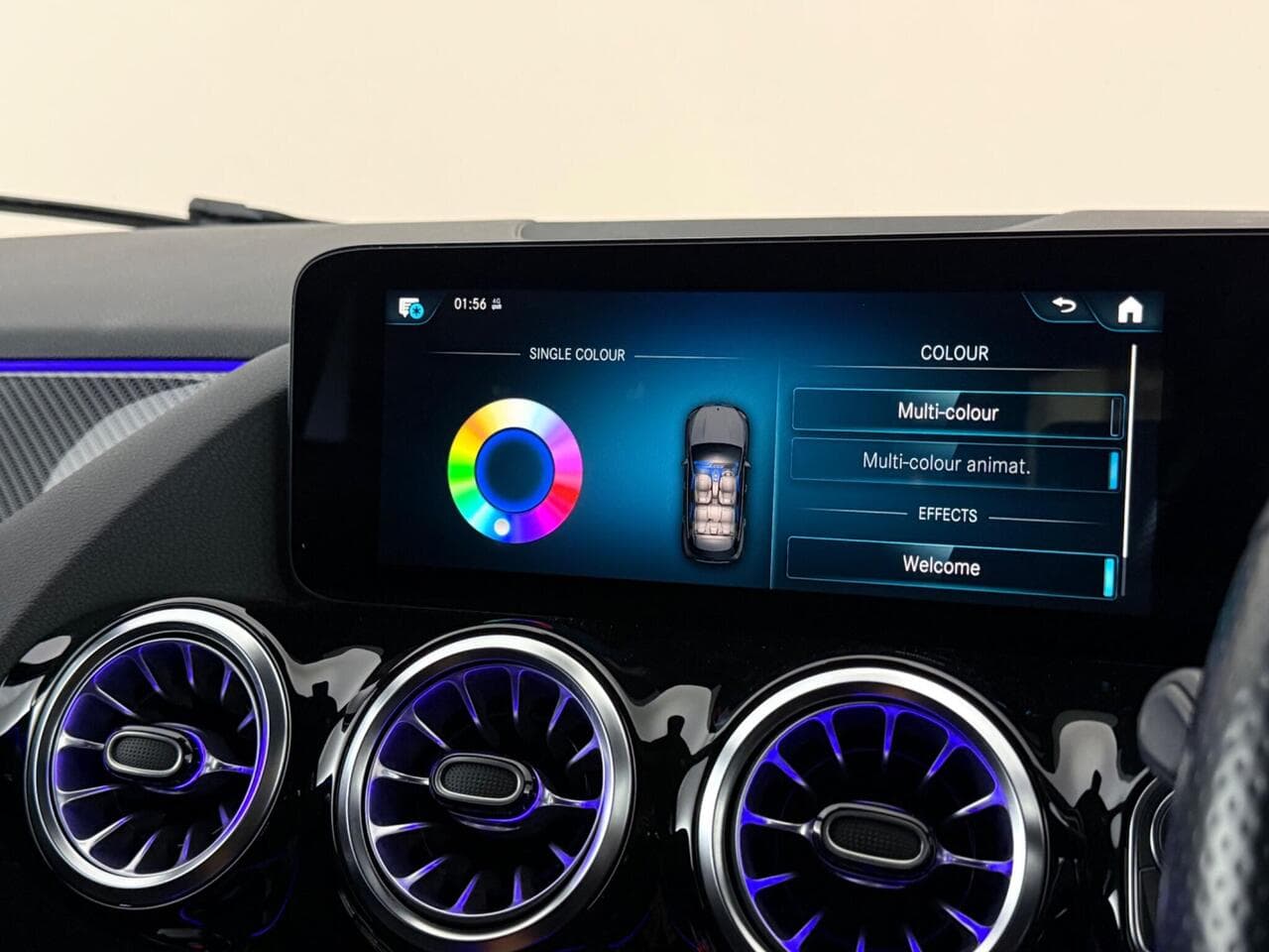Mercedes-Benz GLA thumbnail Infotainment System