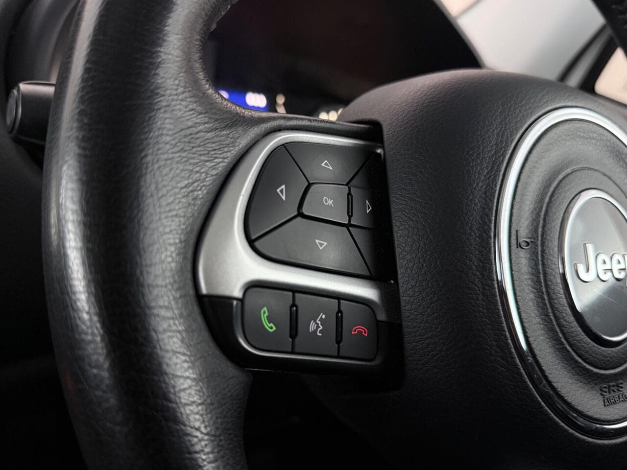 Jeep Renegade thumbnail Misc Controls