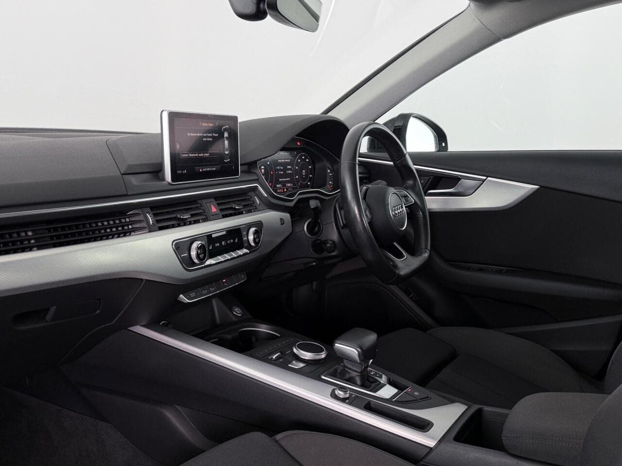 Audi A4 thumbnail Interior Front