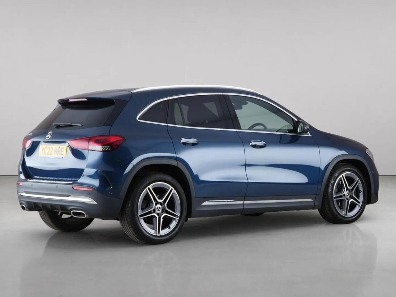 Mercedes-Benz GLA thumbnail Rear Right