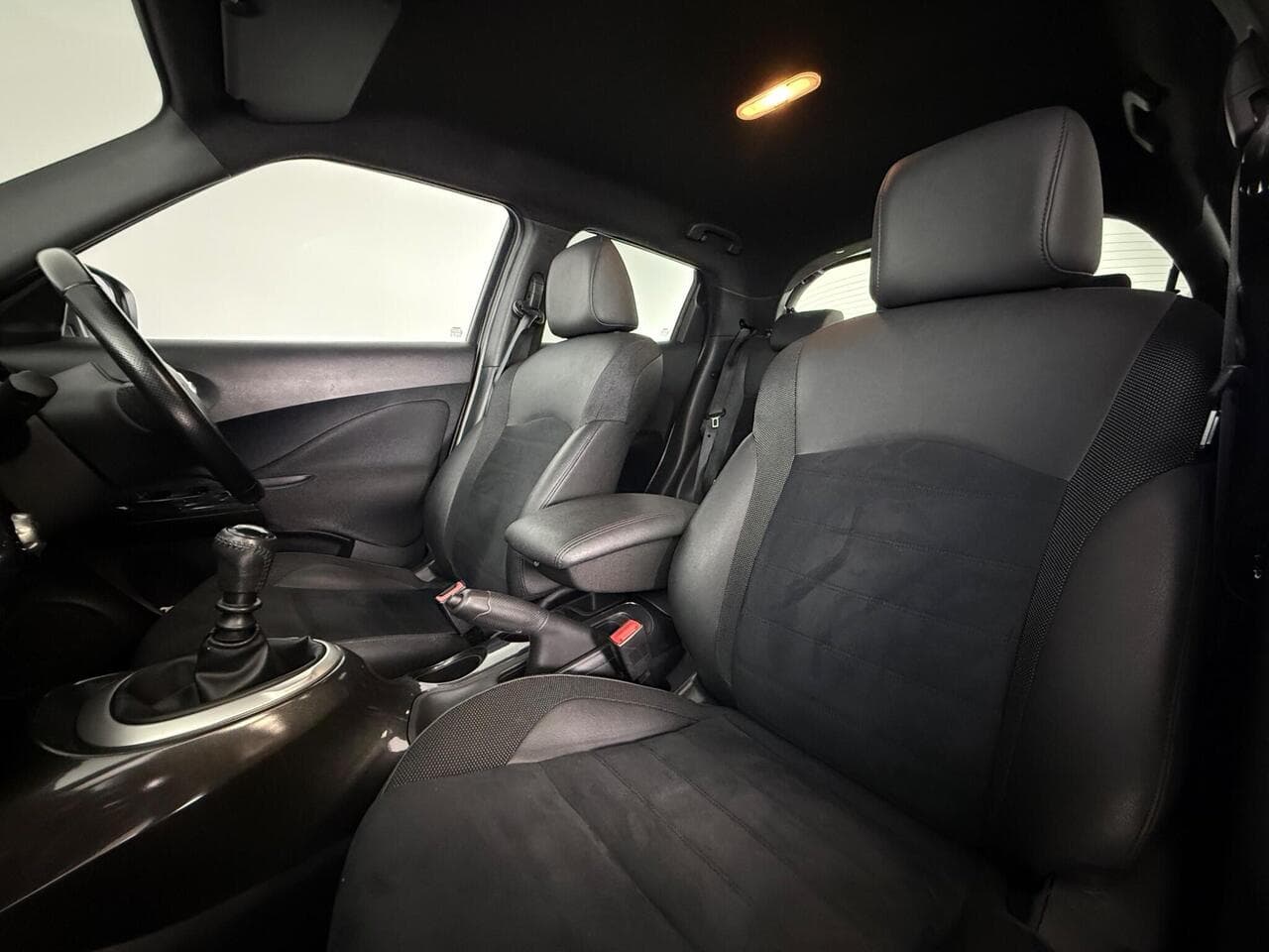 Nissan Juke thumbnail Seat Front Passenger