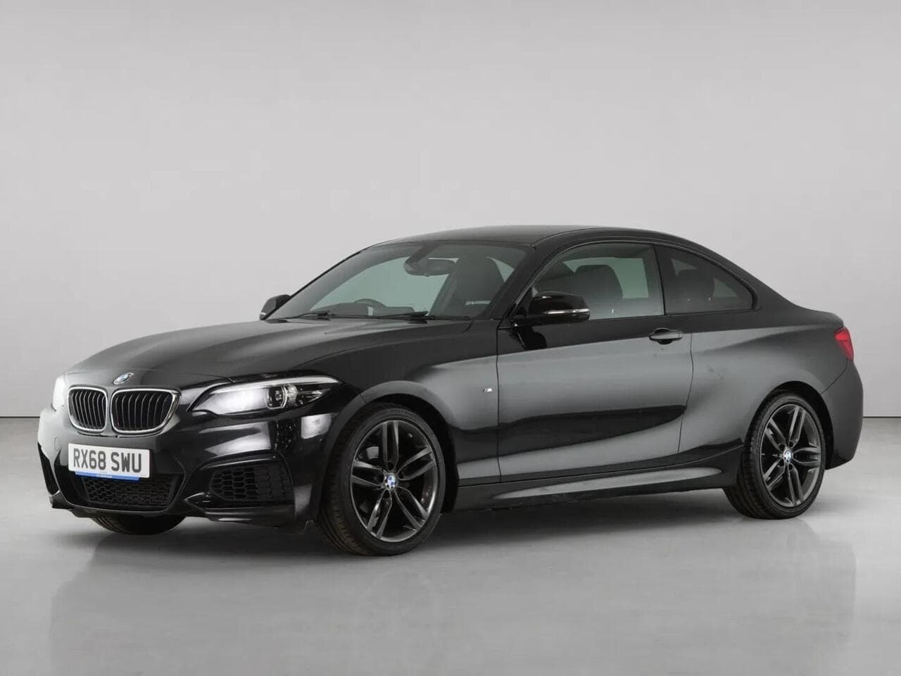 BMW 2 Series thumbnail Front Left