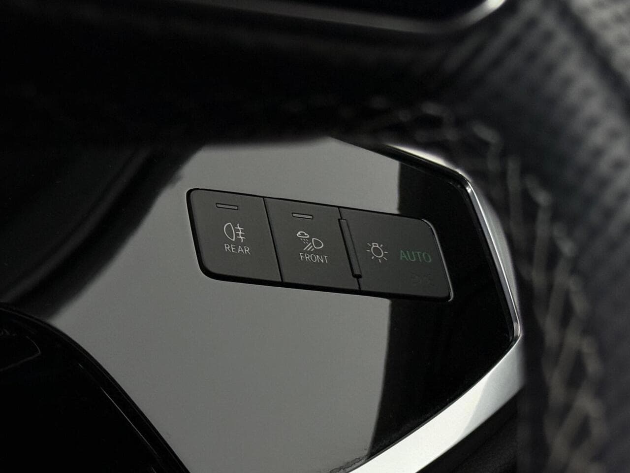 Audi Q3 thumbnail Misc Controls