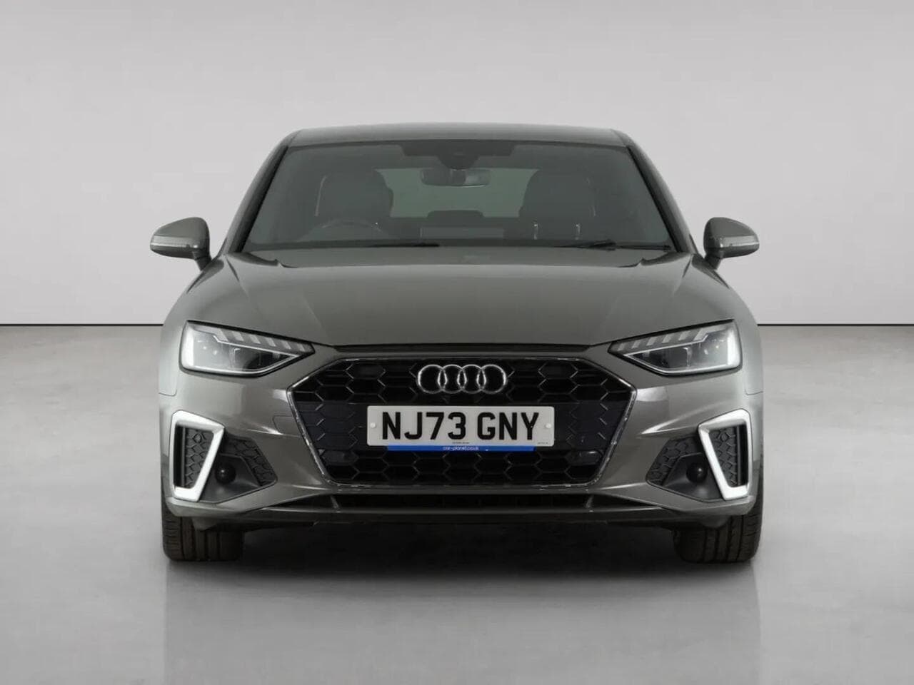 Audi A4 thumbnail Front