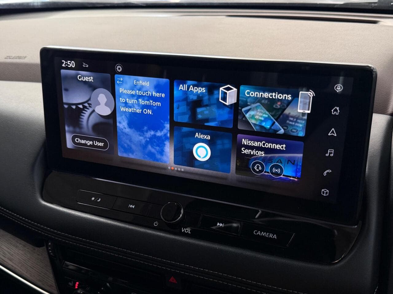 Nissan X-Trail thumbnail Infotainment System