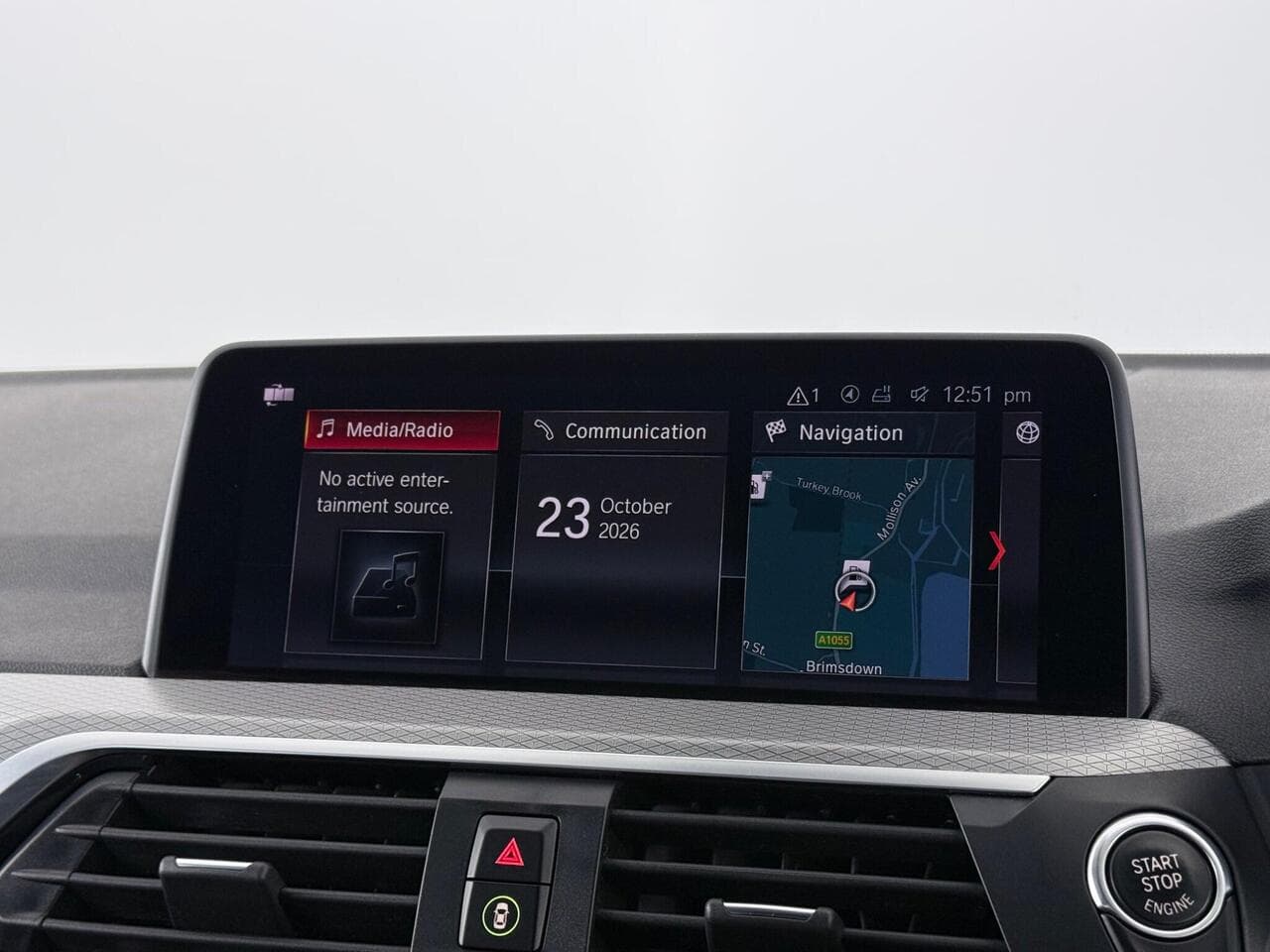 BMW X3 thumbnail Infotainment System