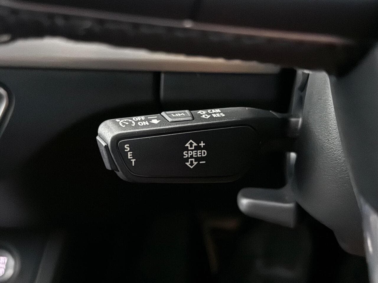 Audi Q5 thumbnail Misc Controls