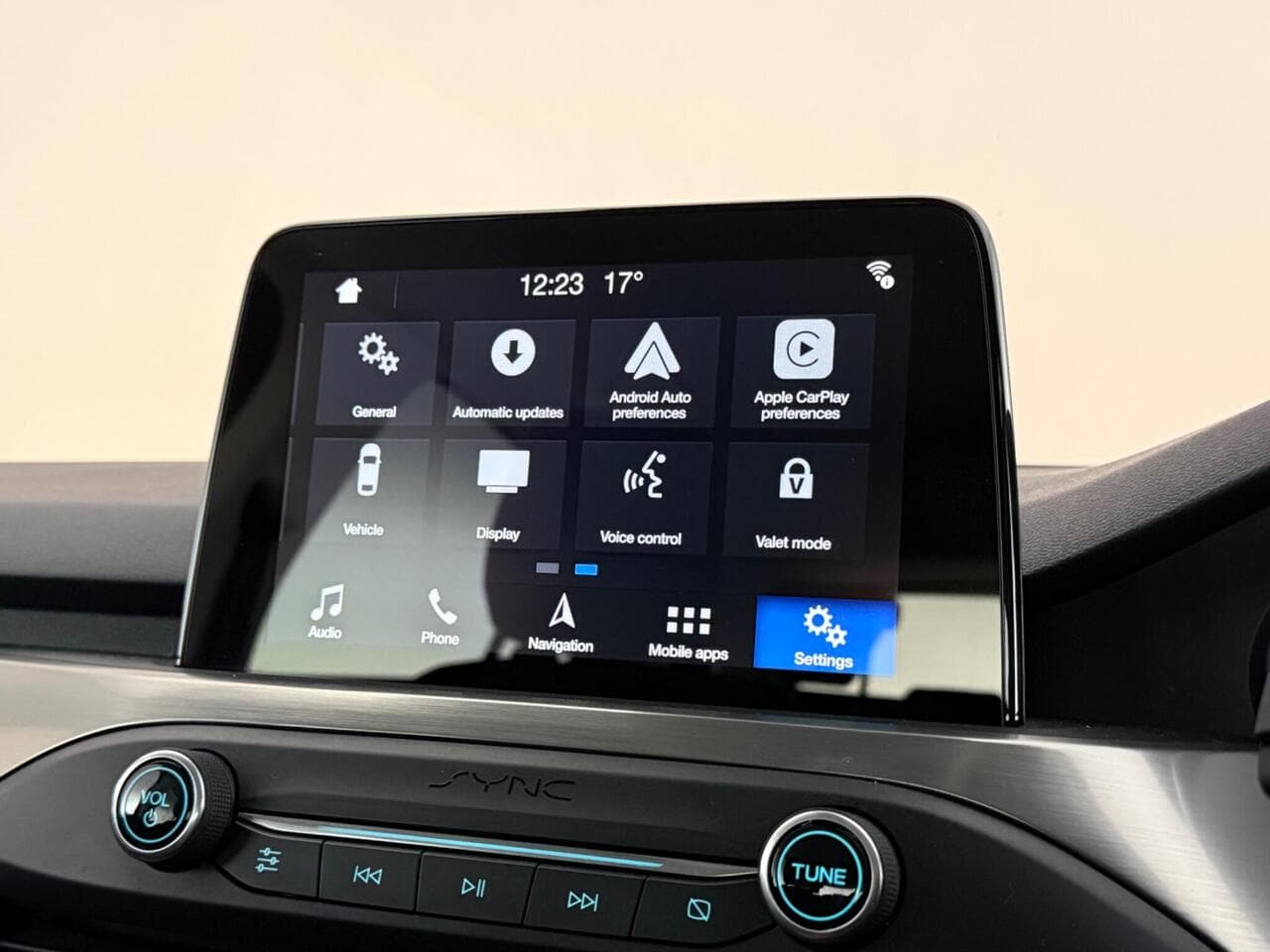 Ford Focus thumbnail Infotainment System