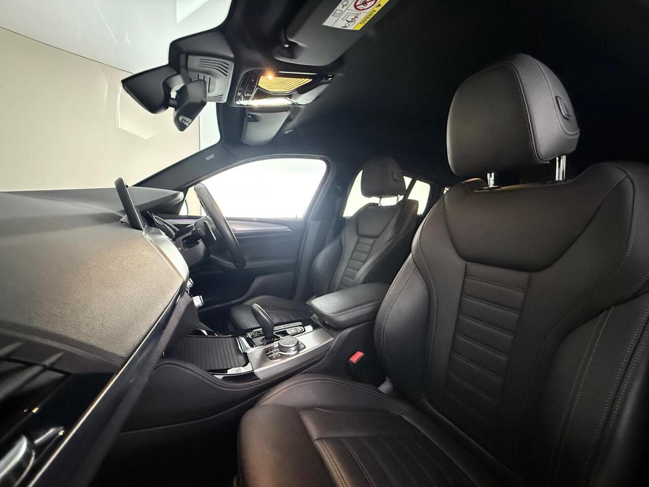 BMW X4 thumbnail Seat Front Passenger