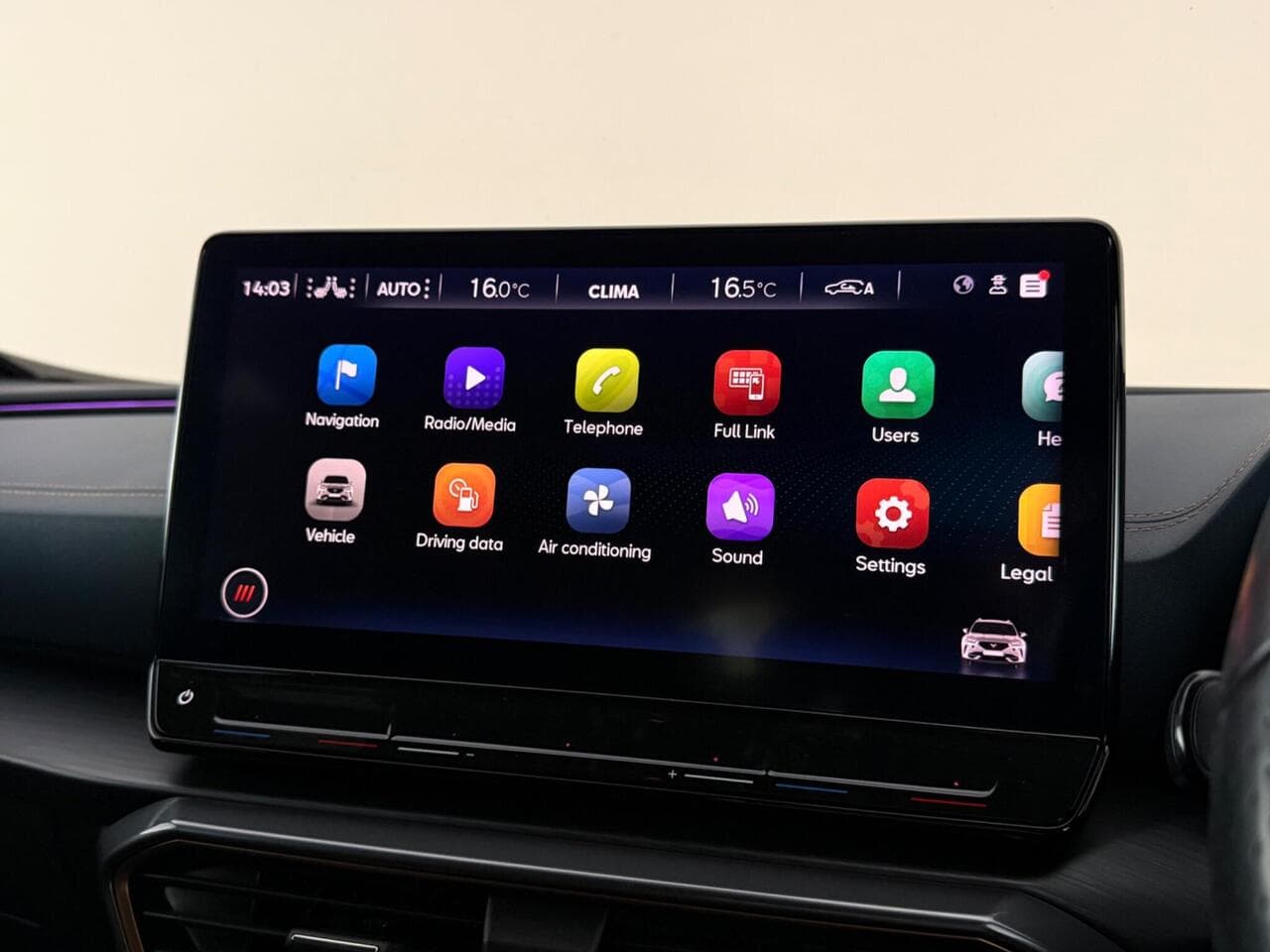 CUPRA Formentor thumbnail Infotainment System