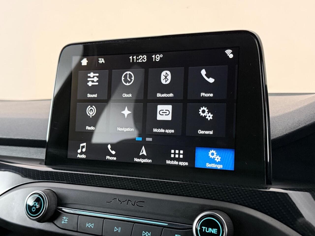 Ford Focus thumbnail Infotainment System