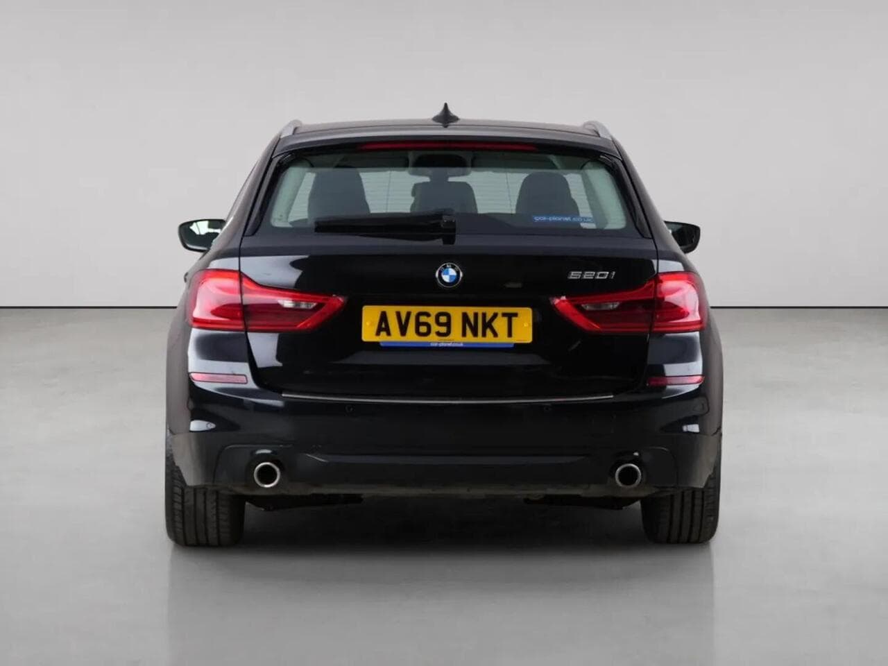 BMW 5 Series thumbnail Rear