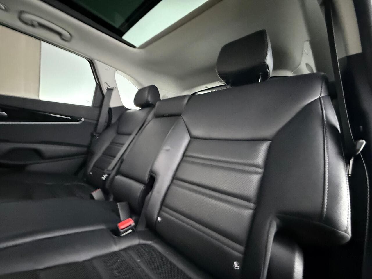 Kia Sorento thumbnail Seats Rear