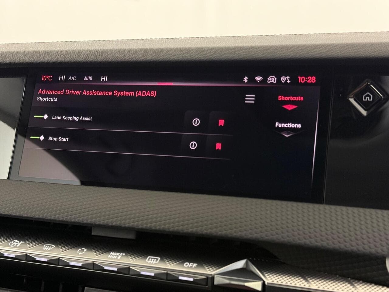 DS AUTOMOBILES DS 4 thumbnail Infotainment System