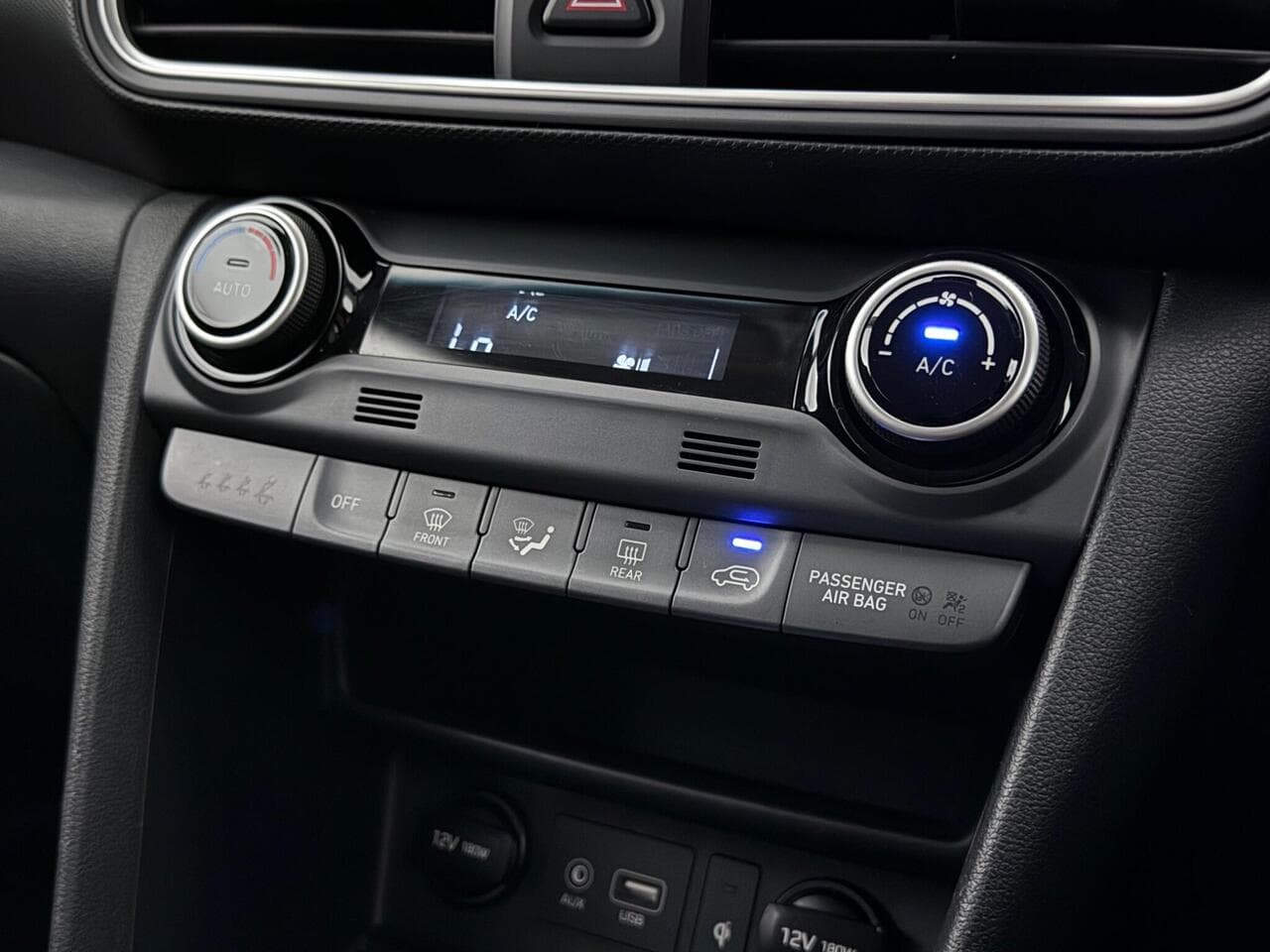 Hyundai KONA thumbnail Misc Controls