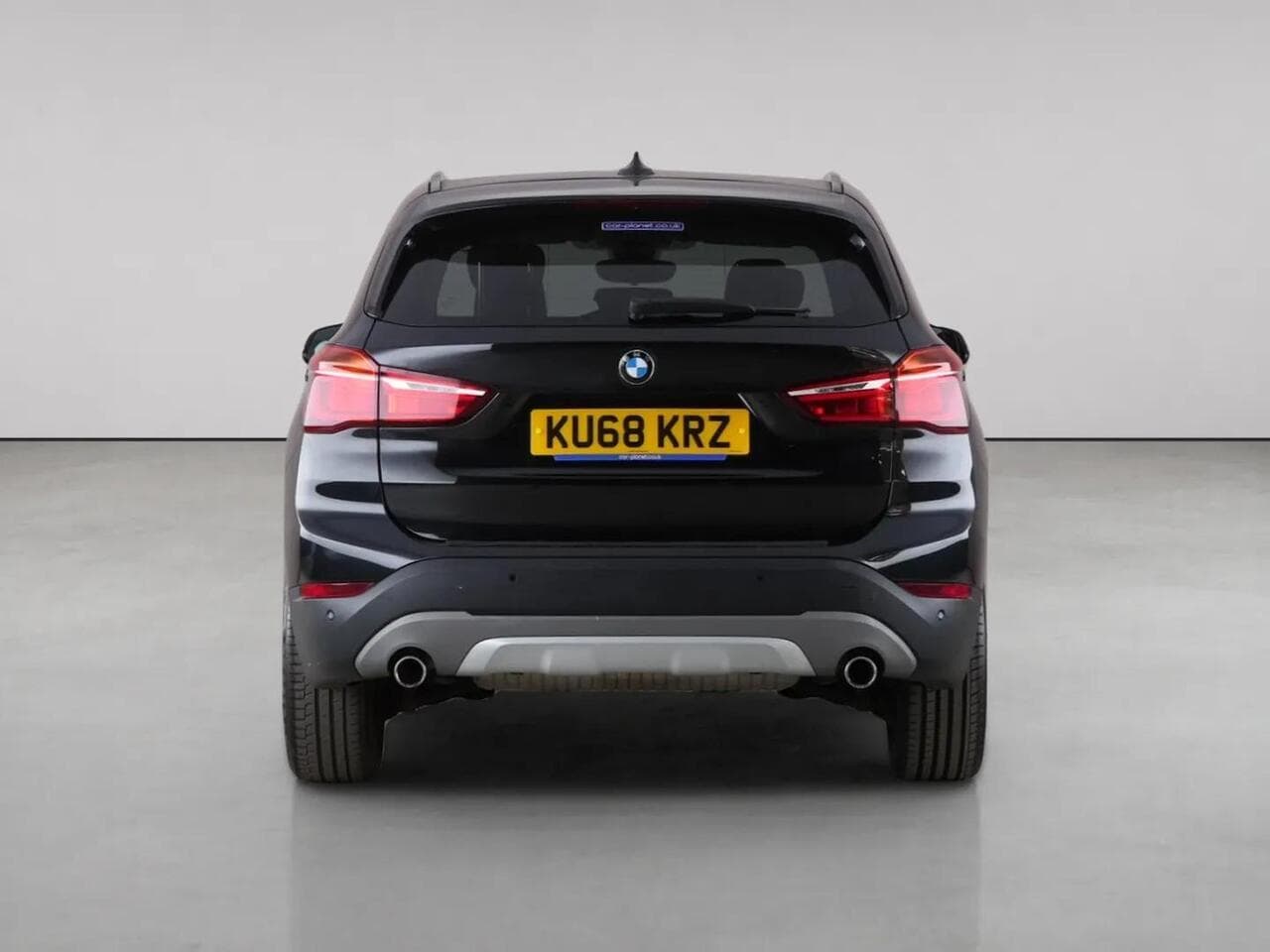 BMW X1 thumbnail Rear