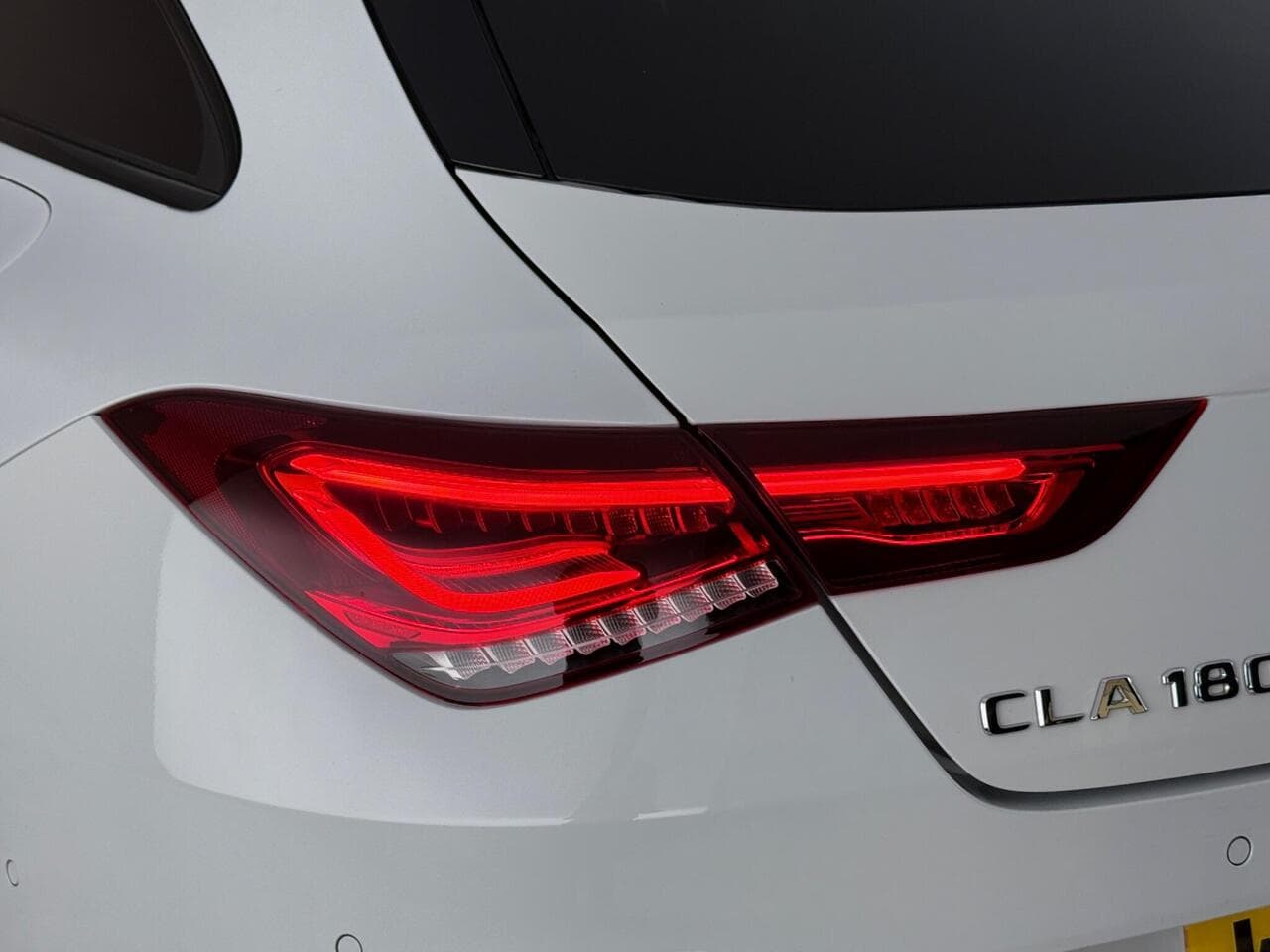 Mercedes-Benz CLA thumbnail Lights Rear