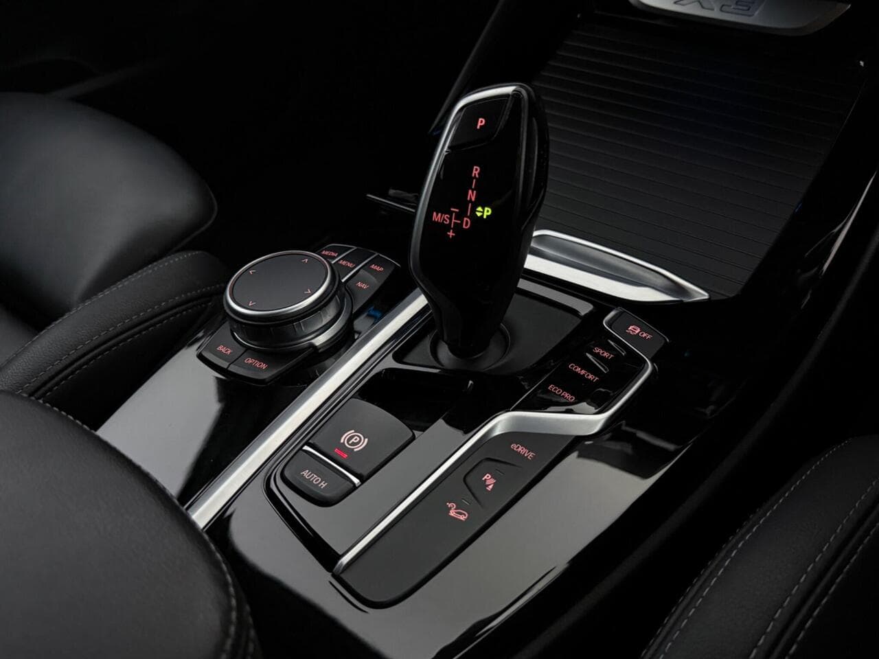 BMW X3 thumbnail Interior Front