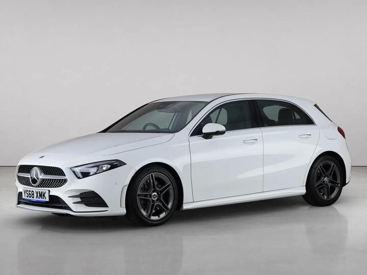 Mercedes-Benz A Class thumbnail Front Left
