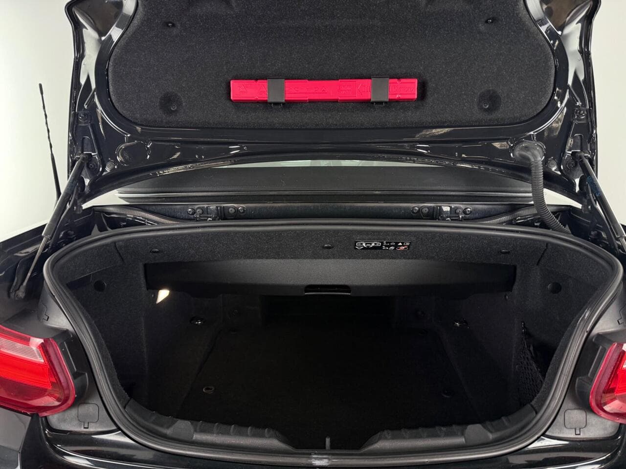 BMW 2 Series thumbnail Boot