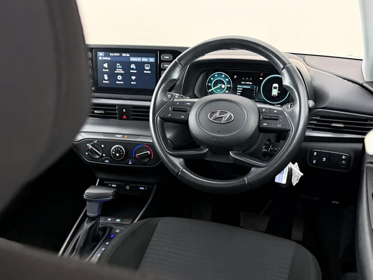 Hyundai i20 thumbnail Steering Wheel
