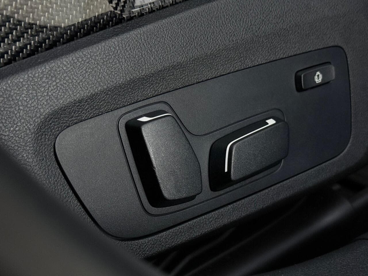 BMW M3 thumbnail Misc Controls