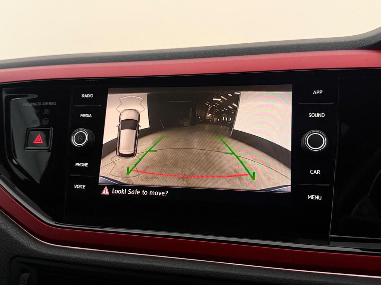 Volkswagen Polo thumbnail Infotainment System