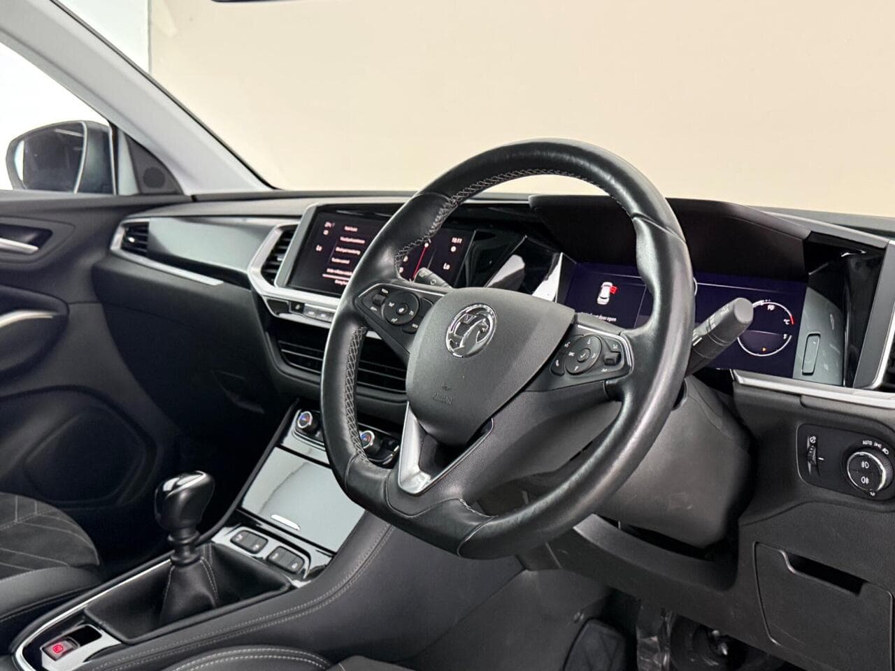 Vauxhall Grandland thumbnail Interior Front