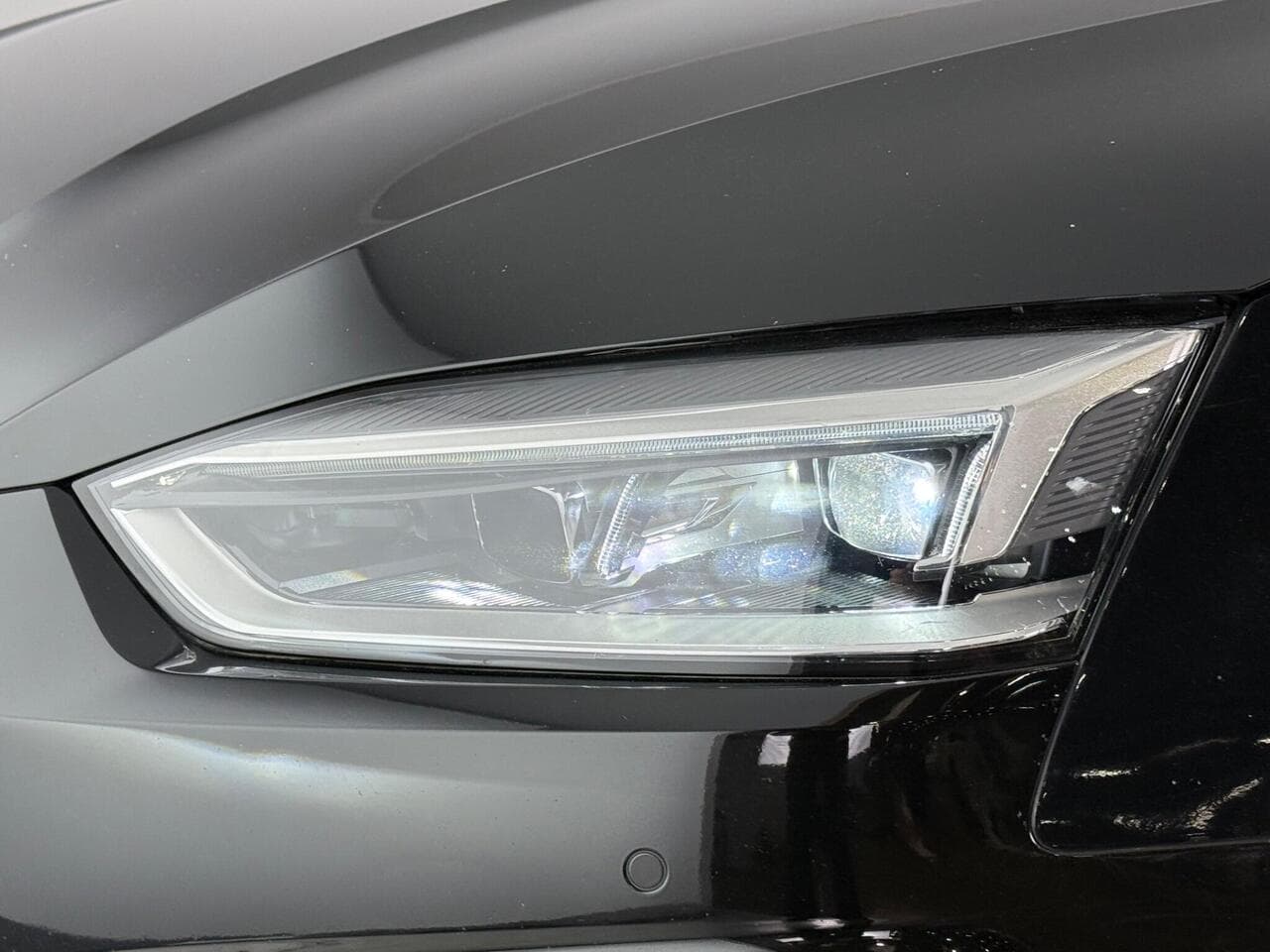 Audi A5 Cabriolet thumbnail Lights Front