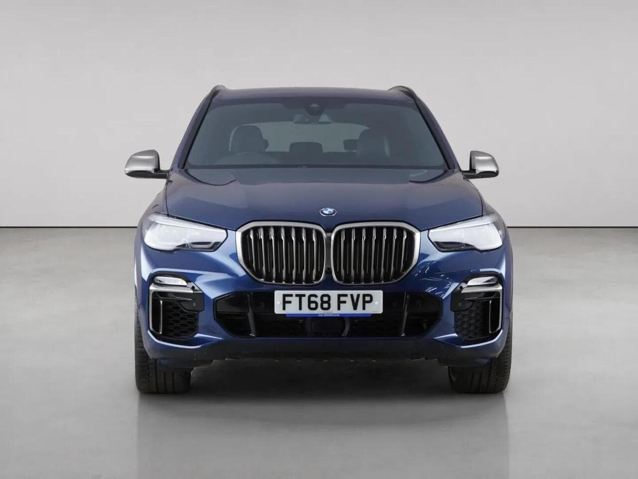 BMW X5 thumbnail Front