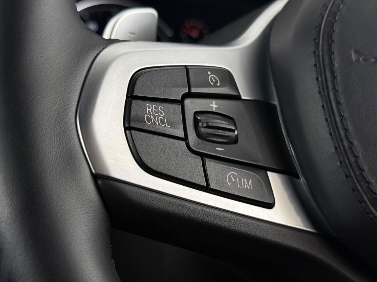 BMW X3 thumbnail Misc Controls