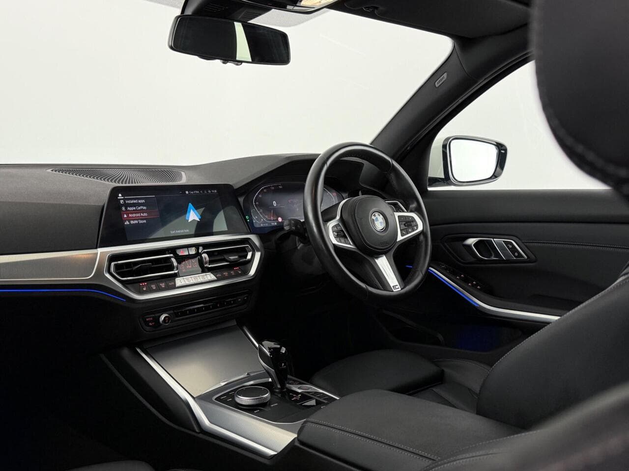 BMW 3 Series thumbnail Interior Front