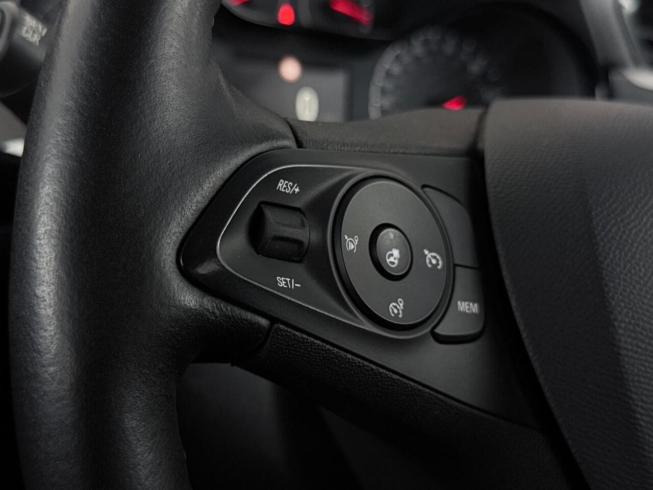 Vauxhall Corsa thumbnail Misc Controls